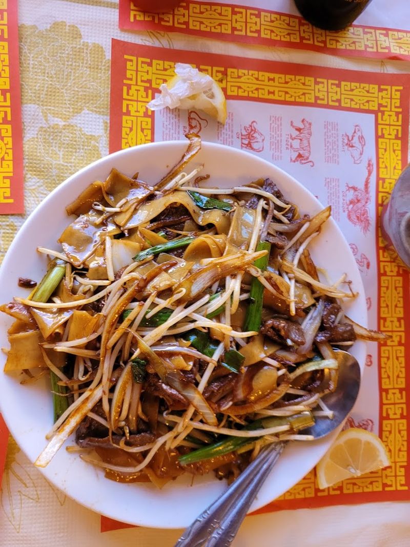 Beef Chow Fun That Hits All the Right Spots