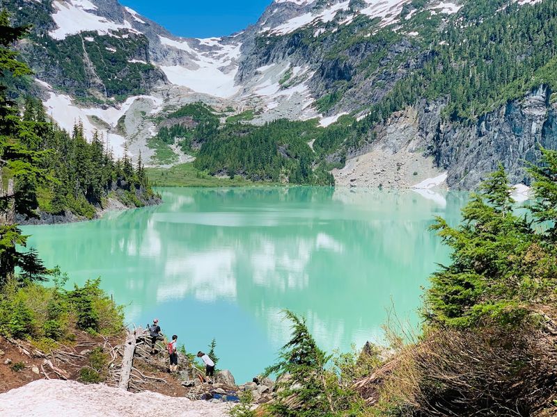 Best Time of Year to Visit Blanca Lake