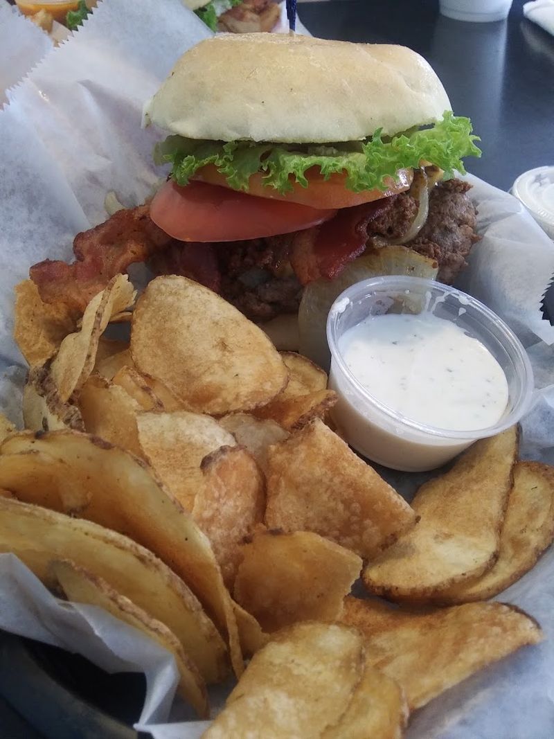 Big Al's Carolina Burger — A Local Legend Worth Knowing