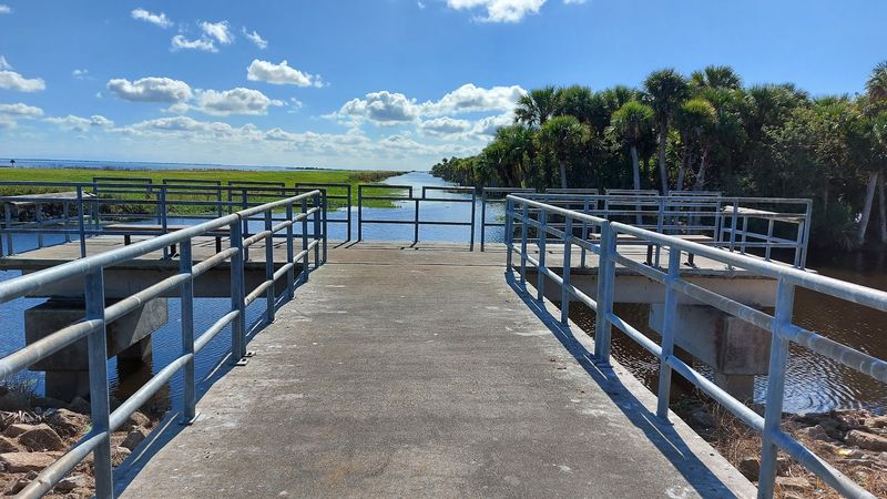 Biking the Levees: A Flat, Scenic Ride for All Skill Levels Biking the Levees: A Flat, Scenic Ride for All Skill Levels
