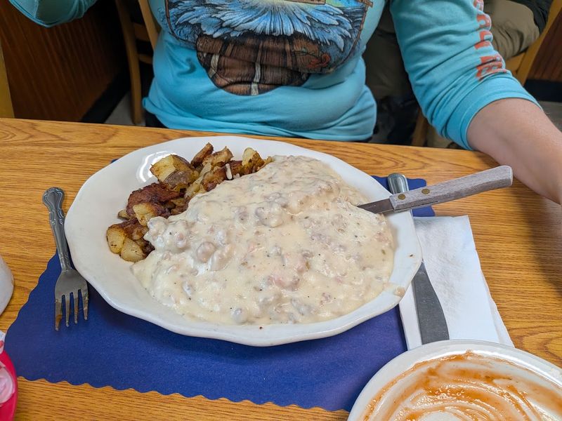 Biscuits and Gravy That Belong in a Hall of Fame