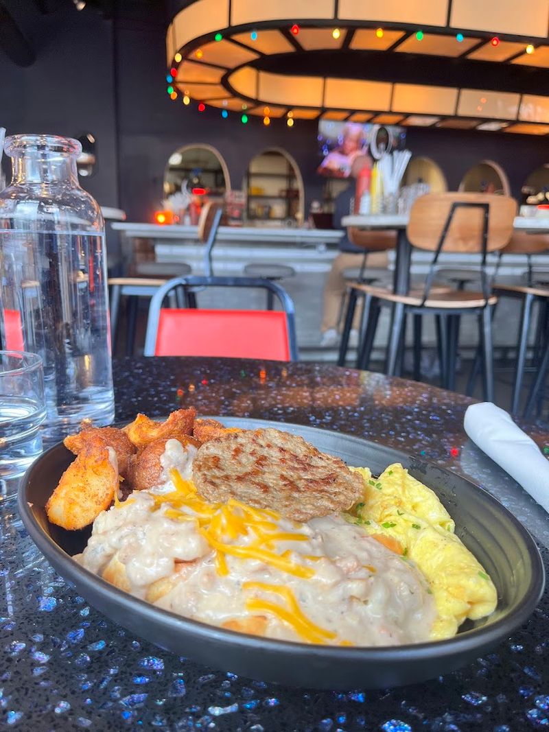 Biscuits and Gravy That Comfort Food Dreams Are Made Of Biscuits and Gravy That Comfort Food Dreams Are Made Of