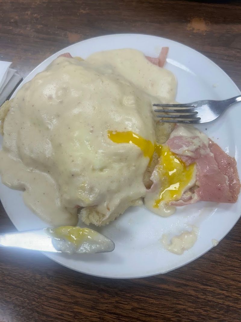 Biscuits and Gravy That Comfort the Soul