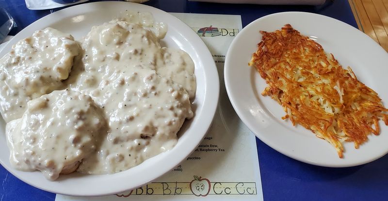 Biscuits and Gravy With Serious Bang for Your Buck Biscuits and Gravy With Serious Bang for Your Buck