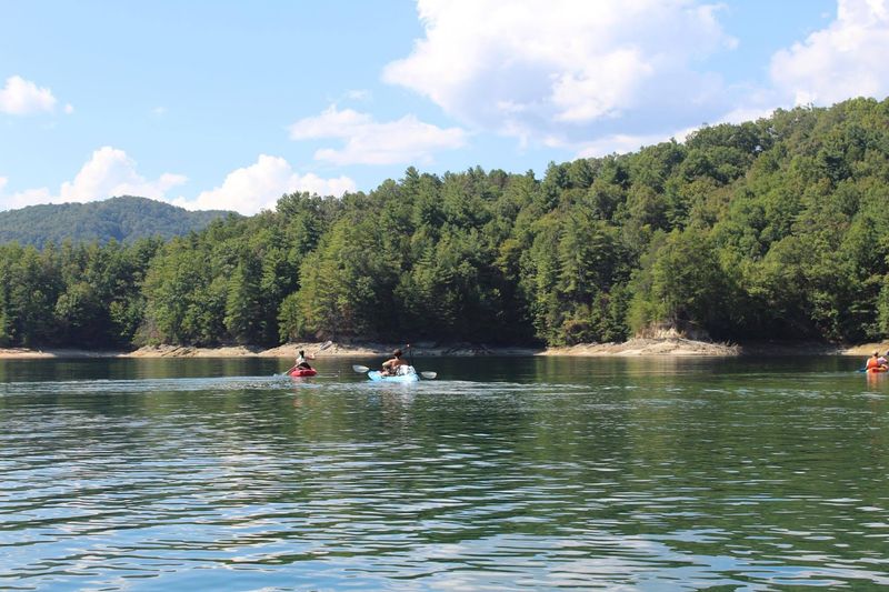 Boating Through Mountain Scenery Unlike Anywhere Else Boating Through Mountain Scenery Unlike Anywhere Else