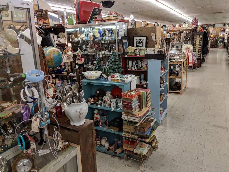 Books, Toys, and Nostalgic Kiddie Items Books, Toys, and Nostalgic Kiddie Items