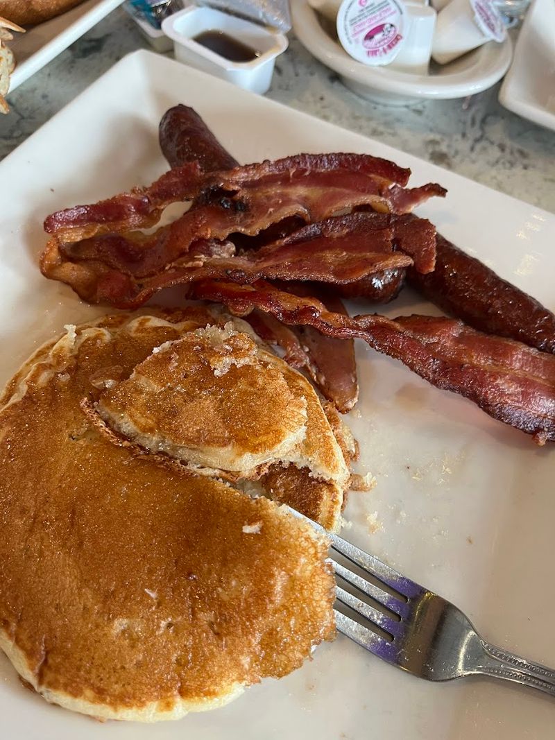 Breakfast Done Right, Every Single Morning Breakfast Done Right, Every Single Morning