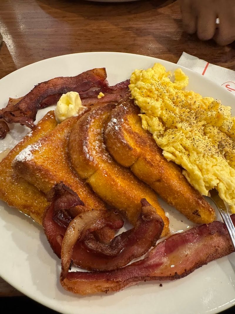 Breakfast Service That Gets Brooklyn Moving Every Morning Breakfast Service That Gets Brooklyn Moving Every Morning