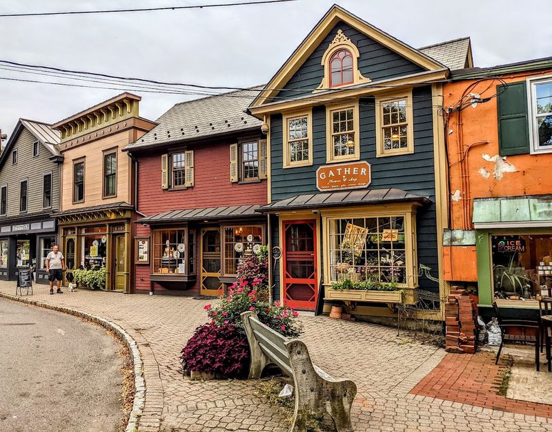 Bridge Street: Where Every Storefront Tells a Story