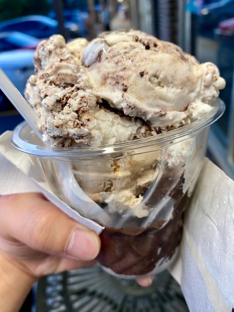 Brownie Sundae Loaded With Salted Caramel Bananas Foster Brownie Sundae Loaded With Salted Caramel Bananas Foster