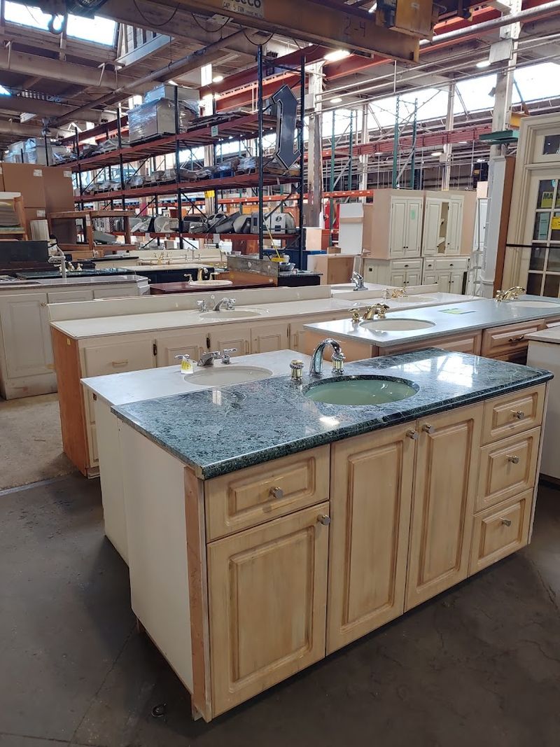 Building Materials at Prices That Make Contractors Smile