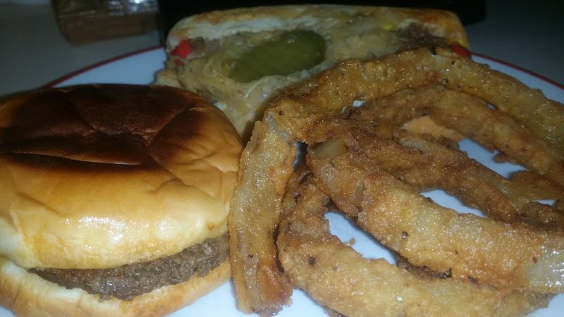 Burgers With Old-School Character and Comfort