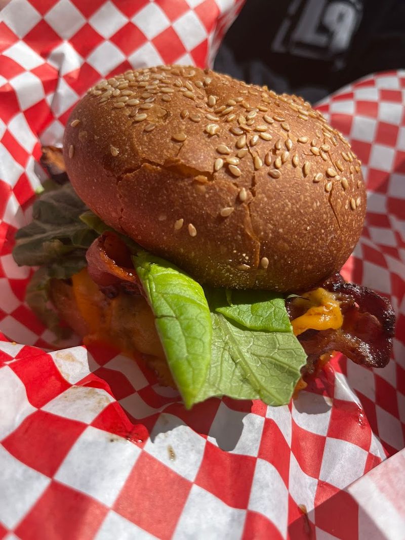 Burgers Worth Planning a Date Night Around Burgers Worth Planning a Date Night Around