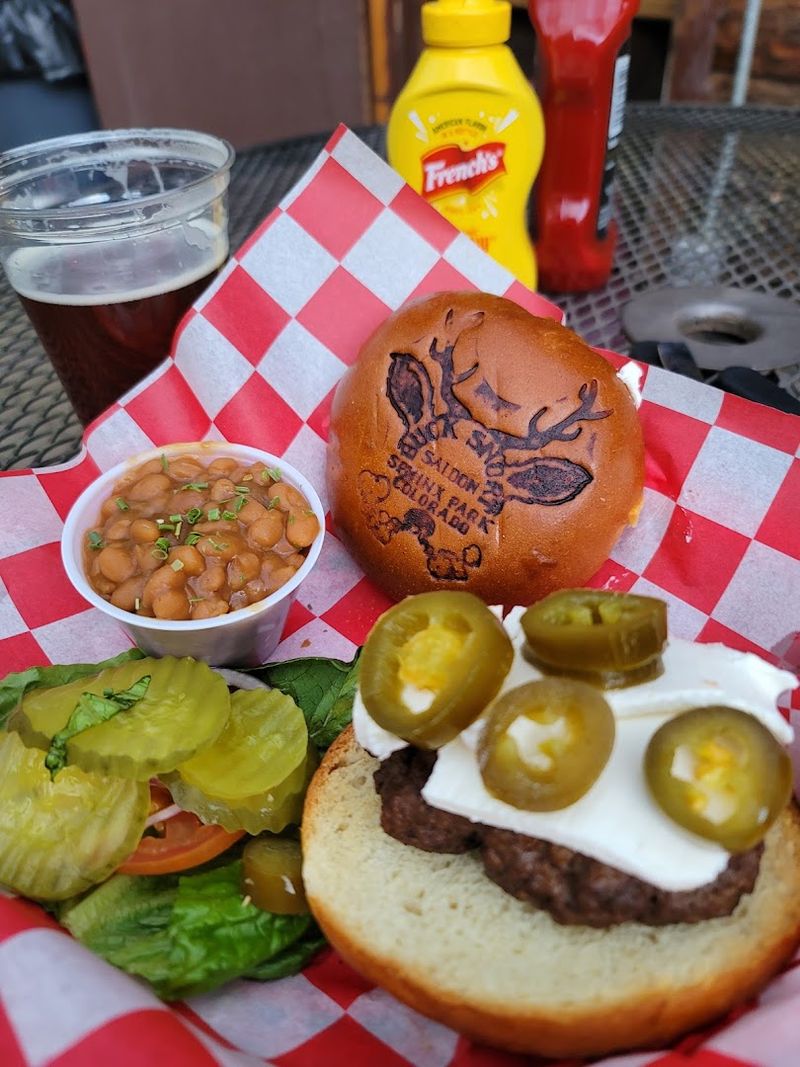 Burgers Worth the Mountain Climb Burgers Worth the Mountain Climb