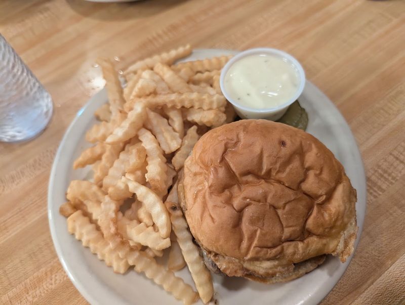 Burgers and Classic Diner Fare Done Right Burgers and Classic Diner Fare Done Right