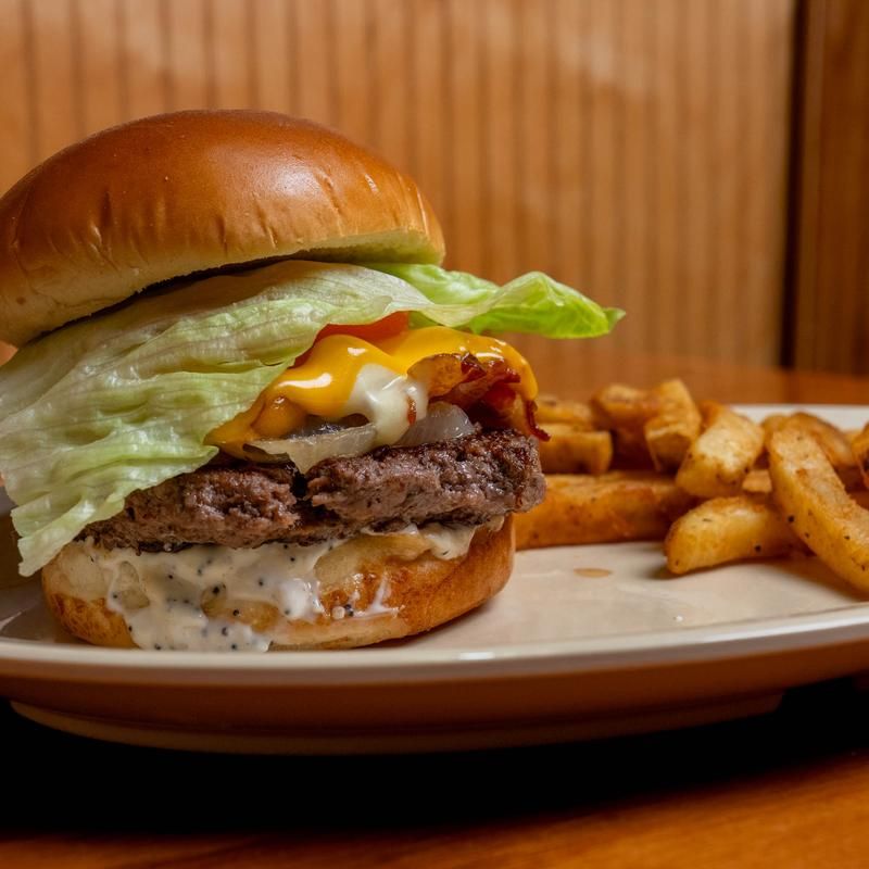 Burgers and Sandwiches Worth Ordering Burgers and Sandwiches Worth Ordering