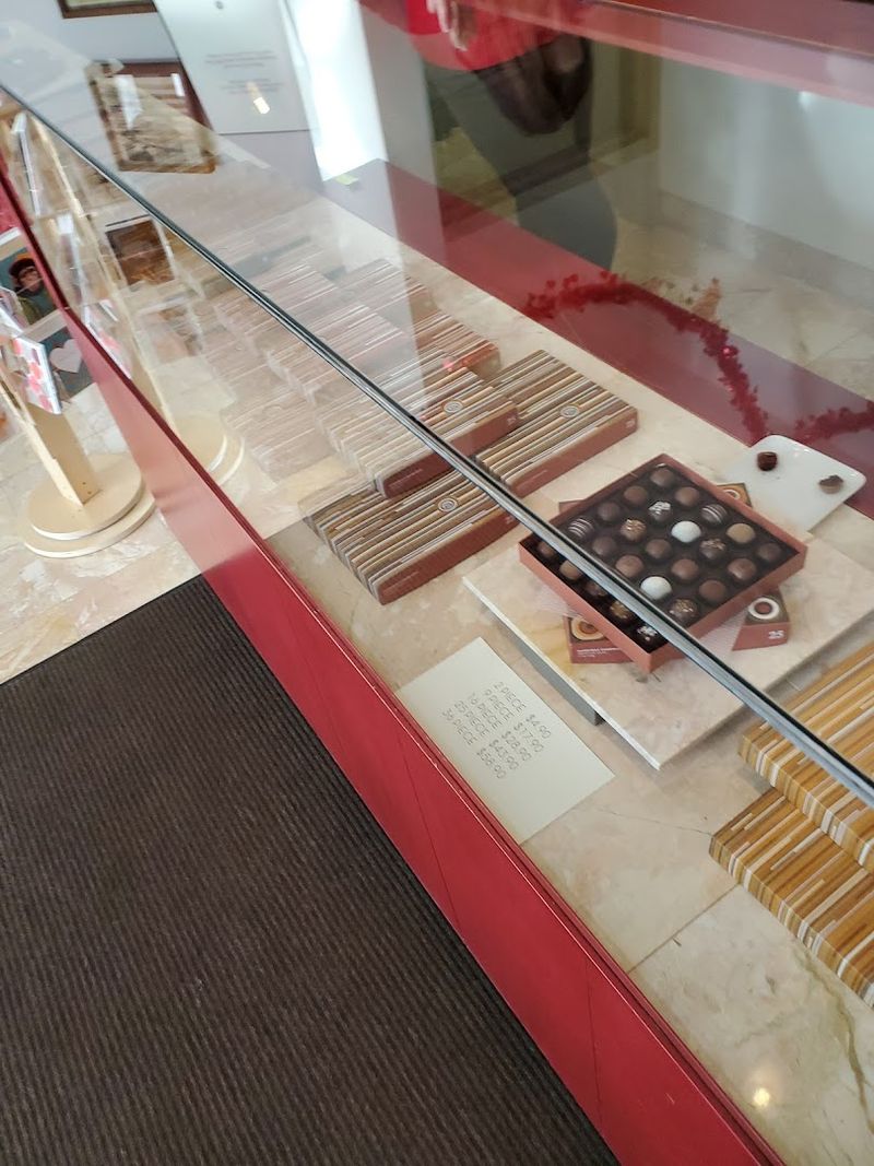 Candinas Chocolatier - Verona, Wisconsin Candinas Chocolatier - Verona, Wisconsin