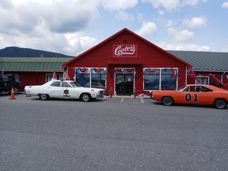 Car and Carriage Caravan Museum: Vintage Wheels and Timeless Stories