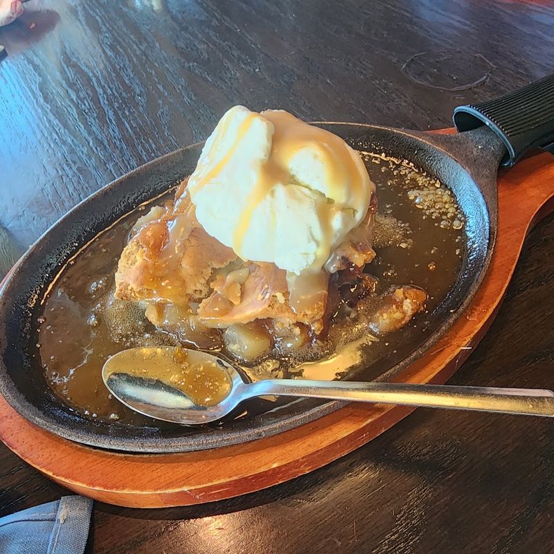 Cast Iron Apple Pie A La Mode: The Dessert Everyone Talks About Cast Iron Apple Pie A La Mode: The Dessert Everyone Talks About