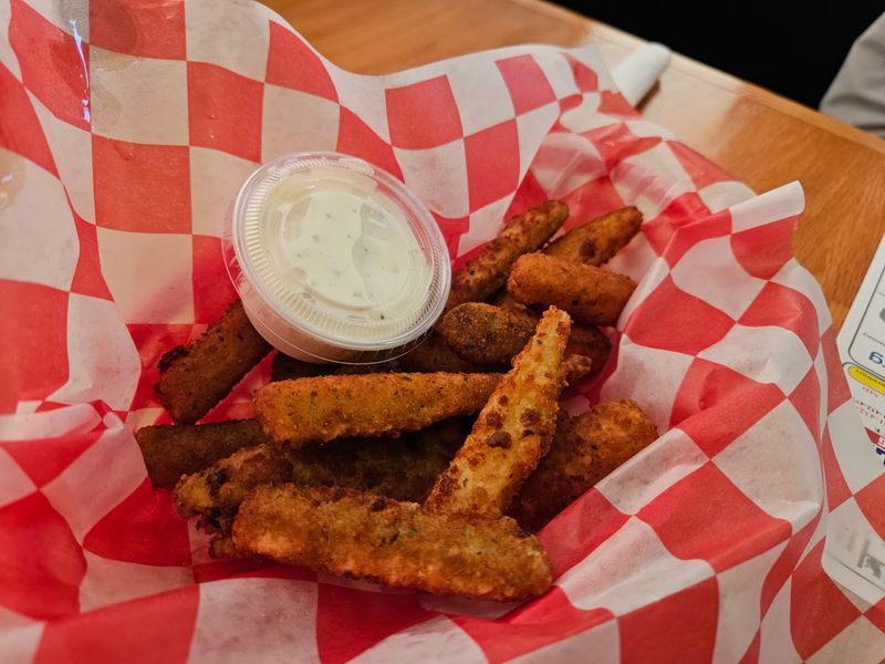 Catfish With a Light, Crispy Breading That Hits the Spot Catfish With a Light, Crispy Breading That Hits the Spot