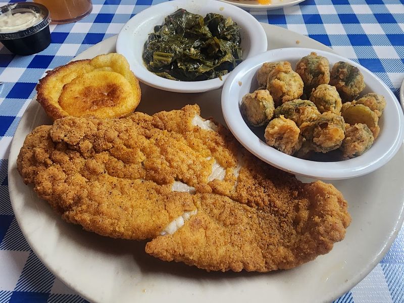Catfish and Mac and Cheese: A Combo That Keeps People Coming Back