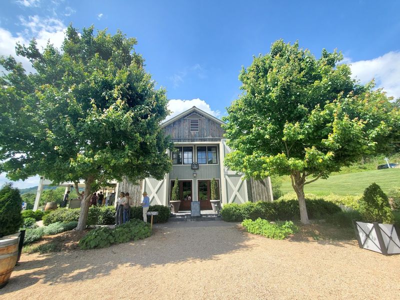 Charming Cottage-Style Architecture Worth Exploring