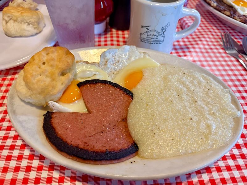 Cheese Grits Done the Southern Way