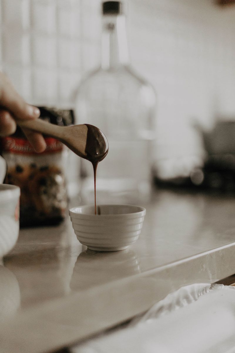 Chocolate syrup