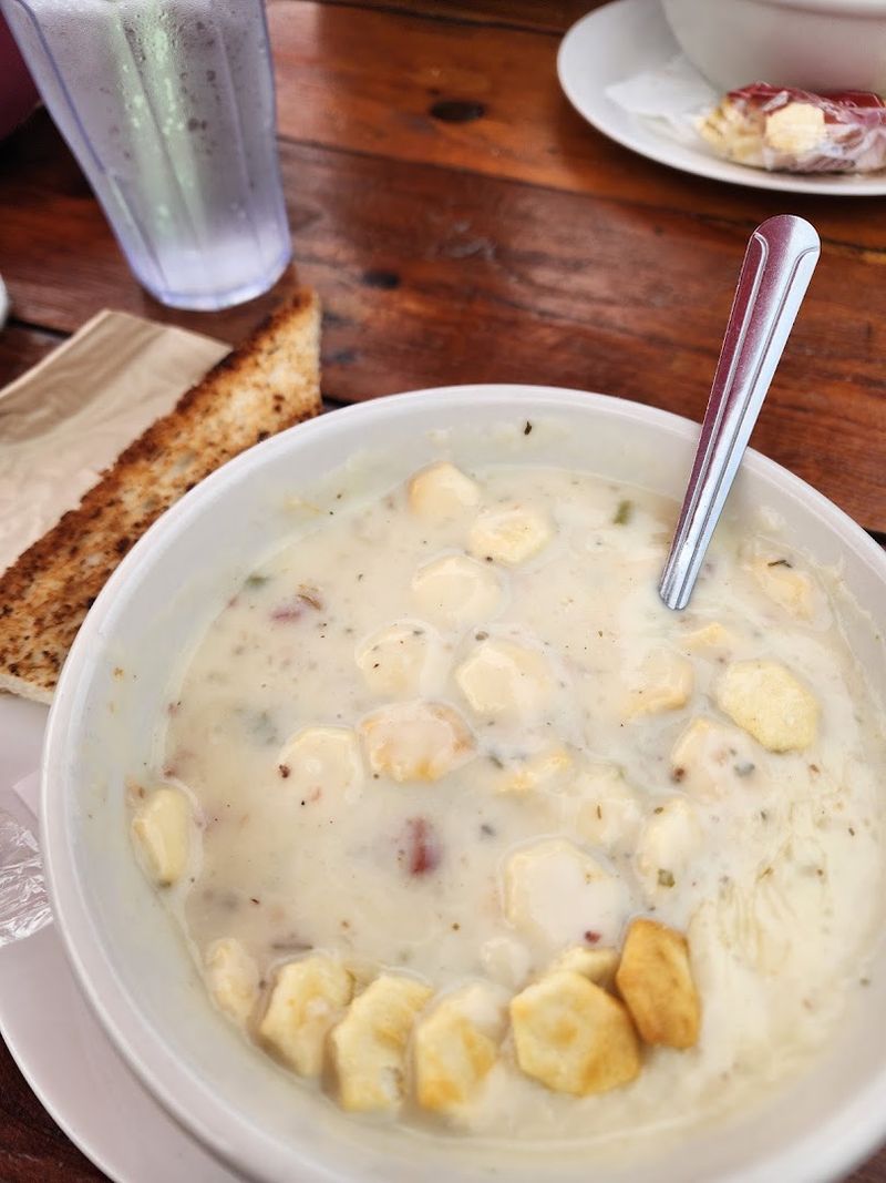 Clam Chowder That Rivals the Oregon Coast's Best Clam Chowder That Rivals the Oregon Coast's Best