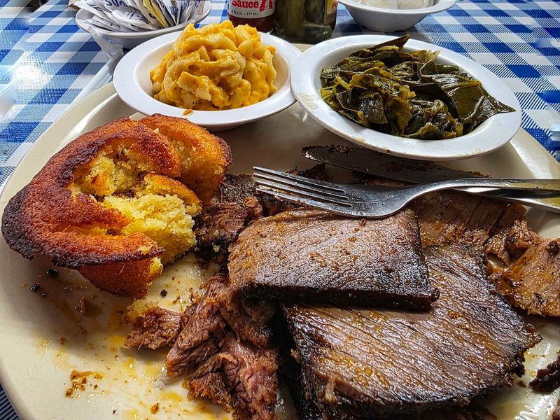 Collard Greens and Cornbread: The Soulful Side Dishes You Cannot Skip