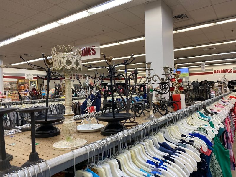 Color-Coded Tags That Turn Shopping Into a Game