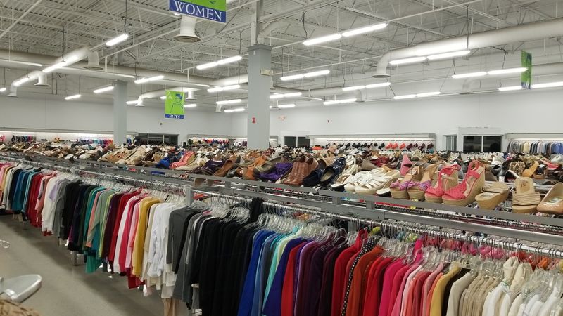 Color-Tag Sale Days and How They Work