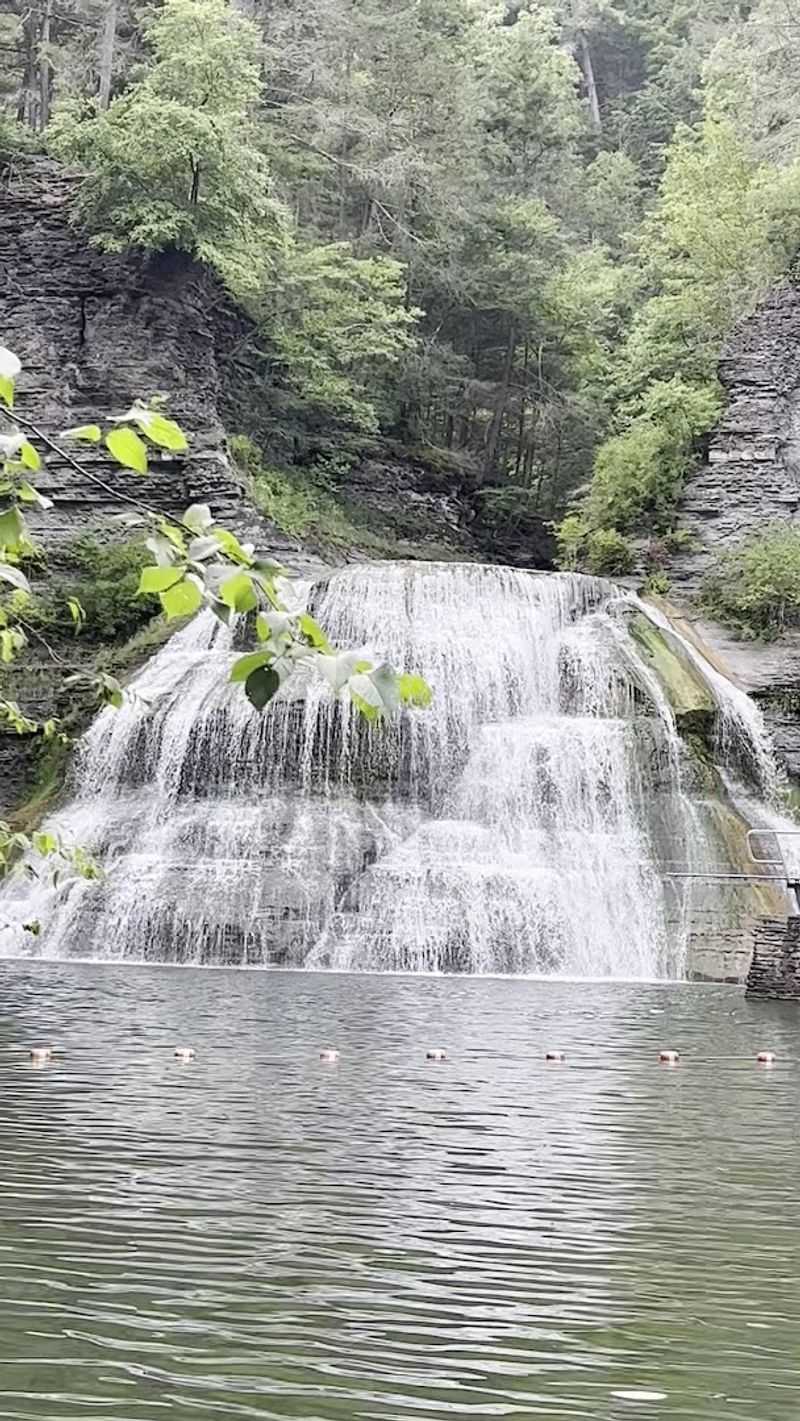 Combining Your Visit with Nearby Attractions