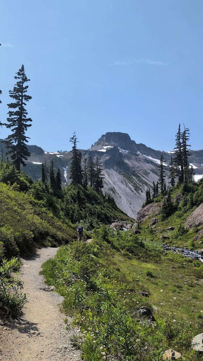 Connecting to the Chain Lakes Trail for a Bigger Adventure Connecting to the Chain Lakes Trail for a Bigger Adventure