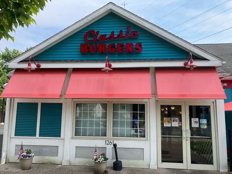 Convenient Hours and Easy Location With Plenty of Parking