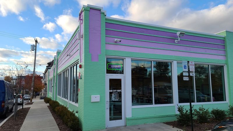 Convenient Hours and a Central Hagerstown Location