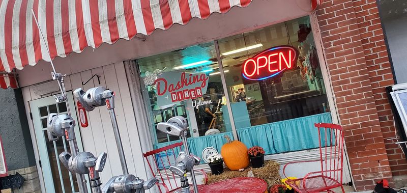 Convenient Hours for Early Birds and Late Morning Risers Convenient Hours for Early Birds and Late Morning Risers
