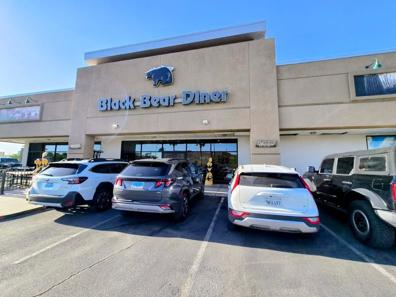 Convenient Location Near the Airport