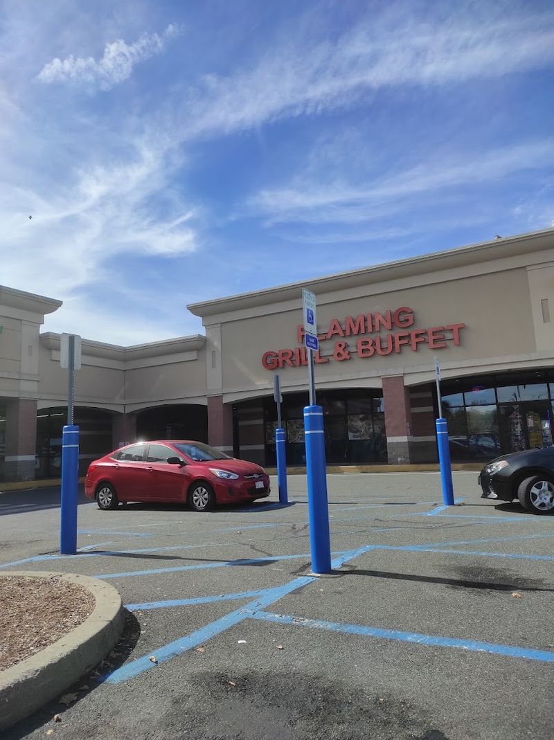 Convenient Location With Easy Parking Convenient Location With Easy Parking