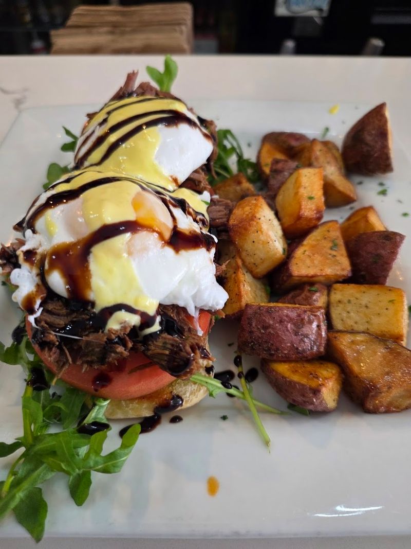 Crab Cake Benedict That Hits Every Note Perfectly Crab Cake Benedict That Hits Every Note Perfectly
