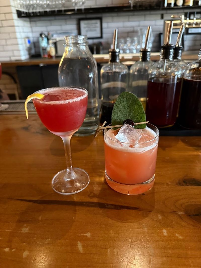 Craft Cocktails That Actually Complement the Food Craft Cocktails That Actually Complement the Food