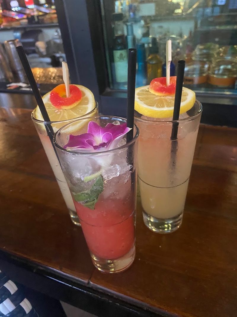 Craft Cocktails That Steal the Show Craft Cocktails That Steal the Show