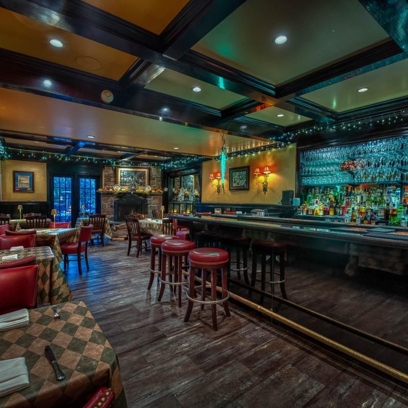 Craft Cocktails and a Carefully Curated Drink Menu