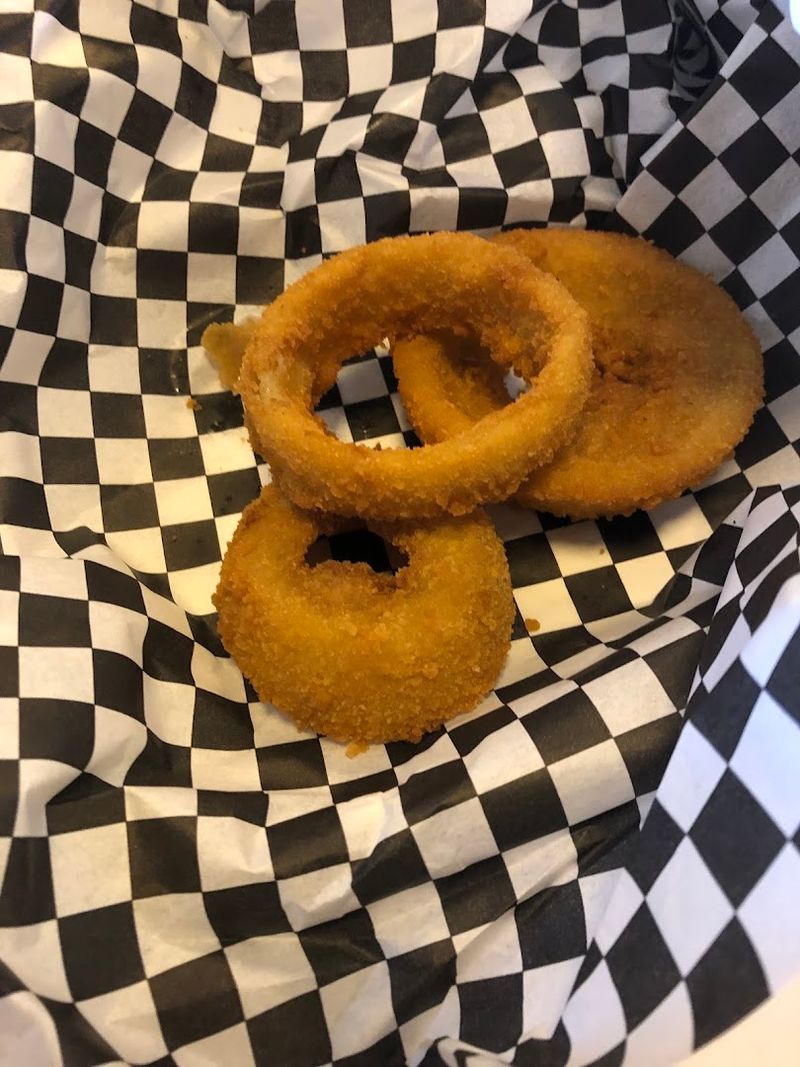 Crispy Onion Rings That Deserve Their Own Spotlight Crispy Onion Rings That Deserve Their Own Spotlight