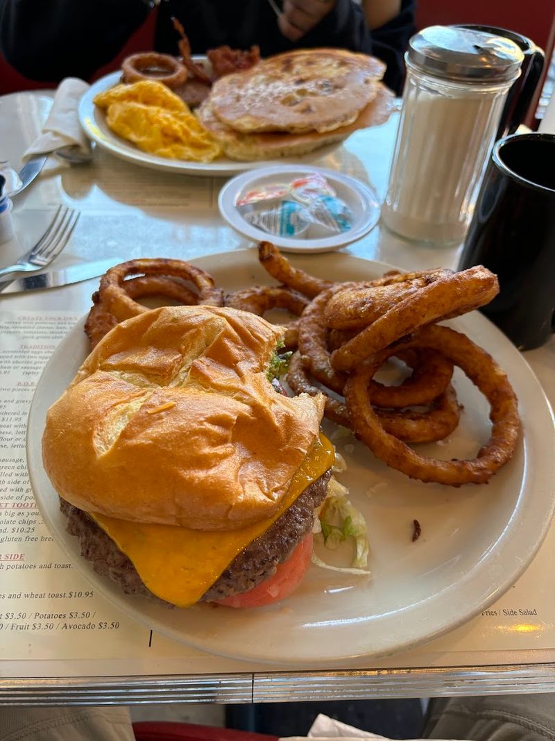 Crispy Onion Rings That Earn Their Own Praise