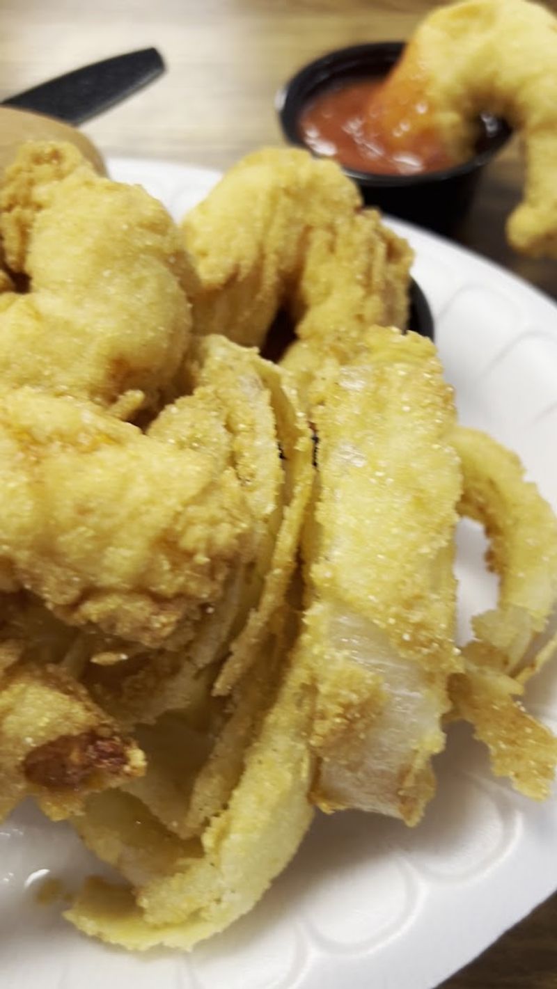 Crispy Onion Rings That Hit a Perfect 10