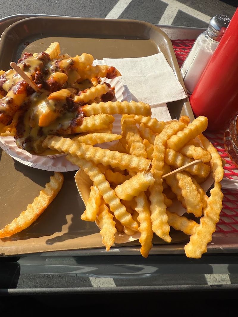 Crispy Shoestring and Crinkle Fries