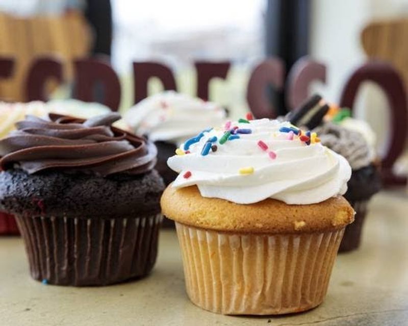 Cupcakes and Red Velvet Cake That Steal the Show Cupcakes and Red Velvet Cake That Steal the Show