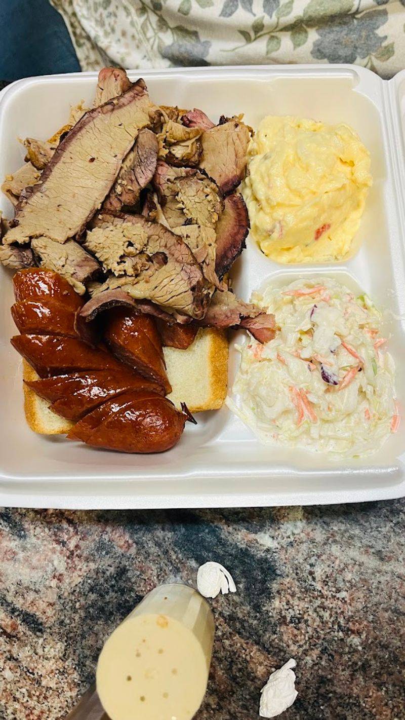 Dave's Pit Combo: A Meat Lover's Dream Plate