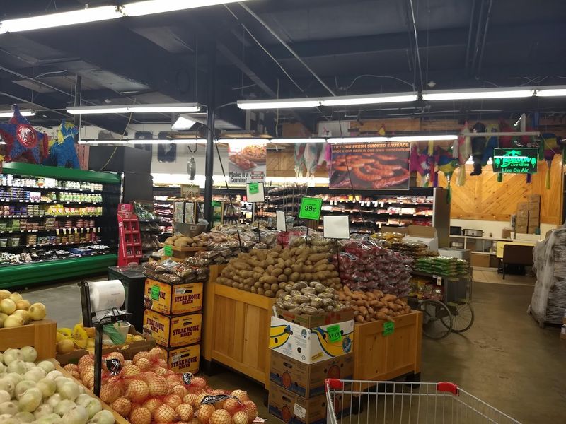 Deli Counter With Quick and Tasty Meals Deli Counter With Quick and Tasty Meals